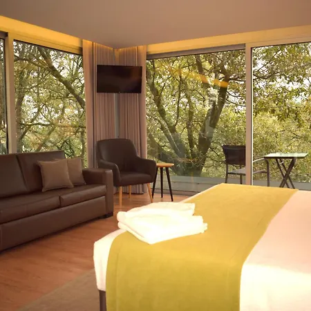 Oak Nature Lodge *