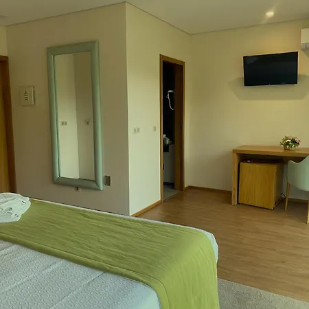 Oak Nature Lodge *