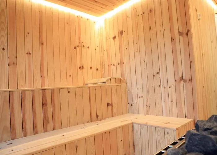 Деревянный коттедж Oak Nature